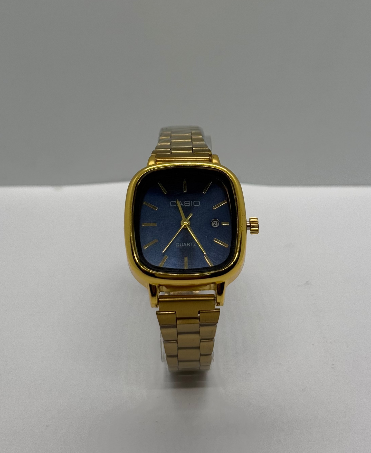Uni Sex Casio Old Money (Gold Strap- Dark Blue Face)